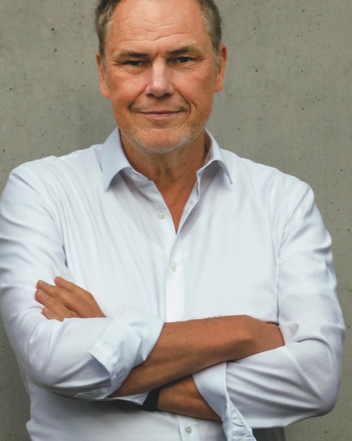 Dr. Uwe H. Lebok